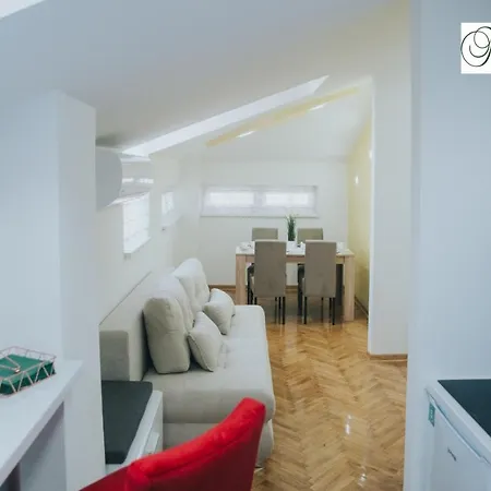 Апартаменты Mozart-apartman Аранделовац