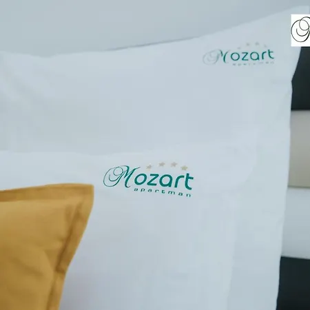 Апартаменты Mozart-apartman *